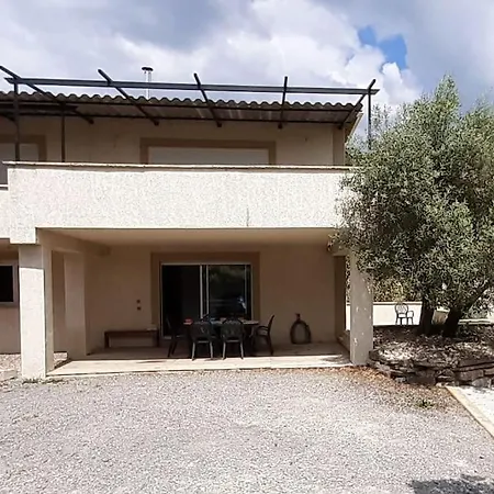 Les Chenes Du Figaret Apartmán *