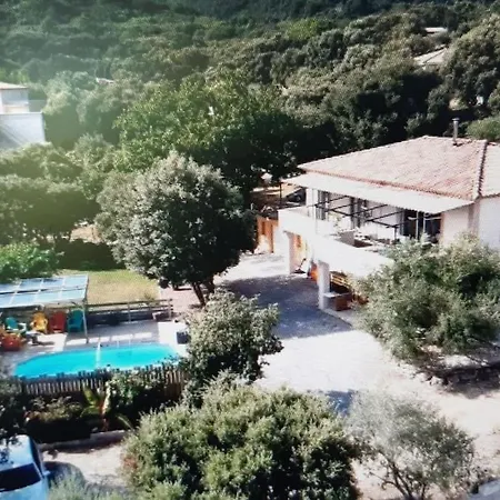 Les Chenes Du Figaret